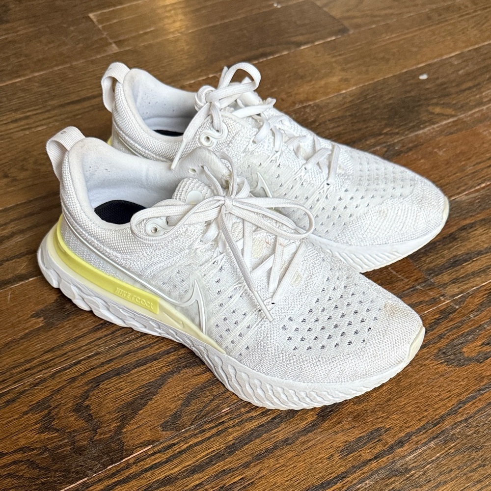 Nike Women's React Infinity Flyknit Sneakers
